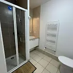 公寓 Neuf Avec Terrasse Proche Et Centre, Parking Prive Inclus - Fr-1-250-185