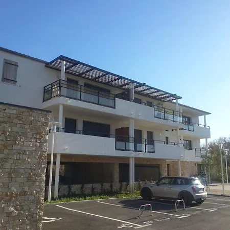 Apartment Neuf Avec Terrasse Proche Et Centre, Parking Prive Inclus - Fr-1-250-185 Le Grau-du-Roi