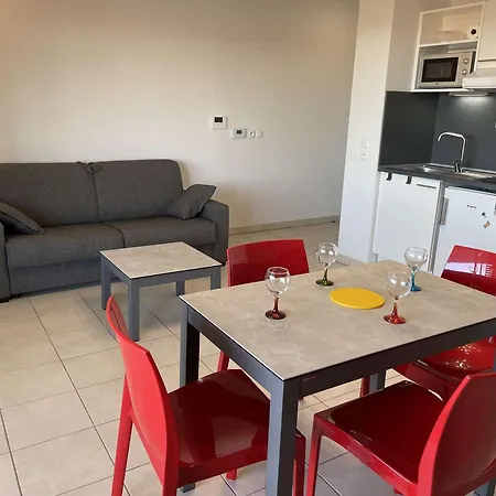 Neuf Avec Terrasse Proche Et Centre, Parking Prive Inclus - Fr-1-250-185 Apartment