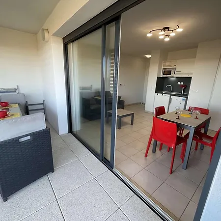 Neuf Avec Terrasse Proche Et Centre, Parking Prive Inclus - Fr-1-250-185 勒格罗-迪鲁瓦