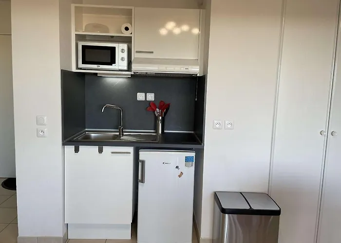 Neuf Avec Terrasse Proche Et Centre, Parking Prive Inclus - Fr-1-250-185 Daire
