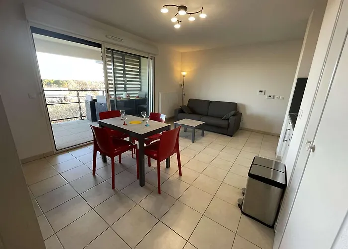 Neuf Avec Terrasse Proche Et Centre, Parking Prive Inclus - Fr-1-250-185 Daire *